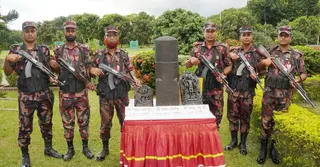 দিনাজপুরে বিজিবির অভিযানে কোটি টাকার দুষ্প্রাপ্য প্রত্নবস্তু উদ্ধার